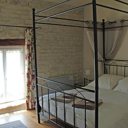 Holiday home Maison Hibiscus Souvigne (Charente)